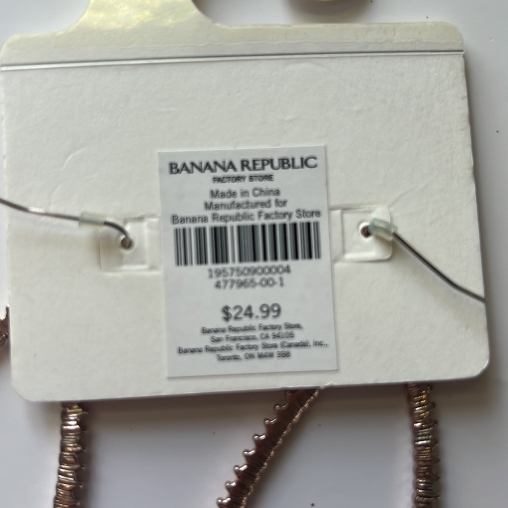 Banana Republic oval shaped bronze color pair of earrings - Picture 3 of 3